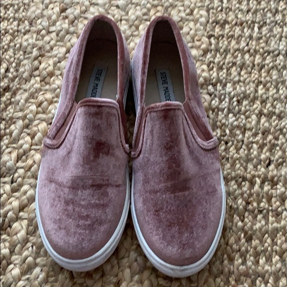 steve madden slip ons pink